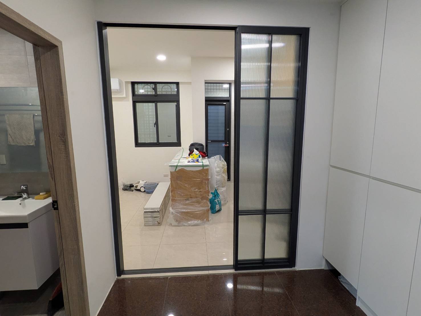 桃園大仁路三片橫拉